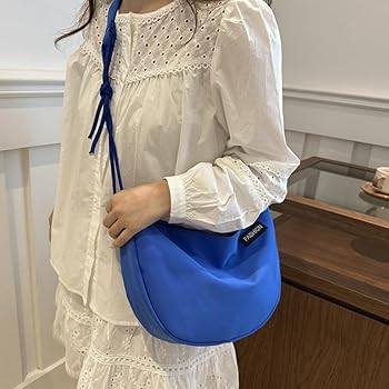 希少 FCRB 23AW　ナイロンショルダーバッグ　タグ付属 希少 FCRB 23AW ナイロンショルダーバッグ タグ付属
